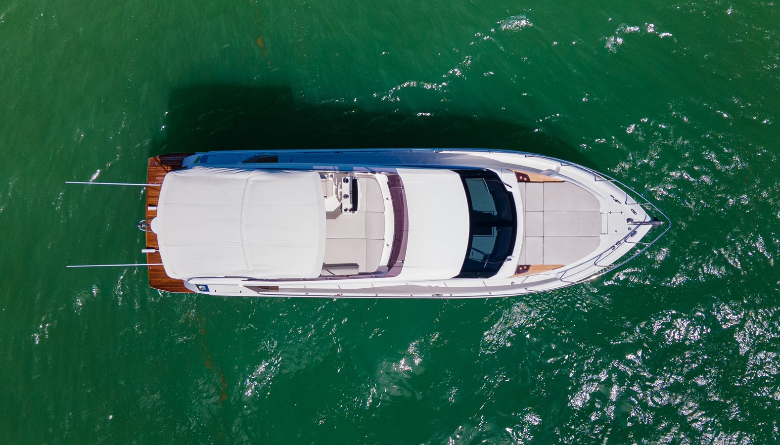 https://arconyachts.ams3.digitaloceanspaces.com/135501/conversions/large_4746977-optimize.jpg