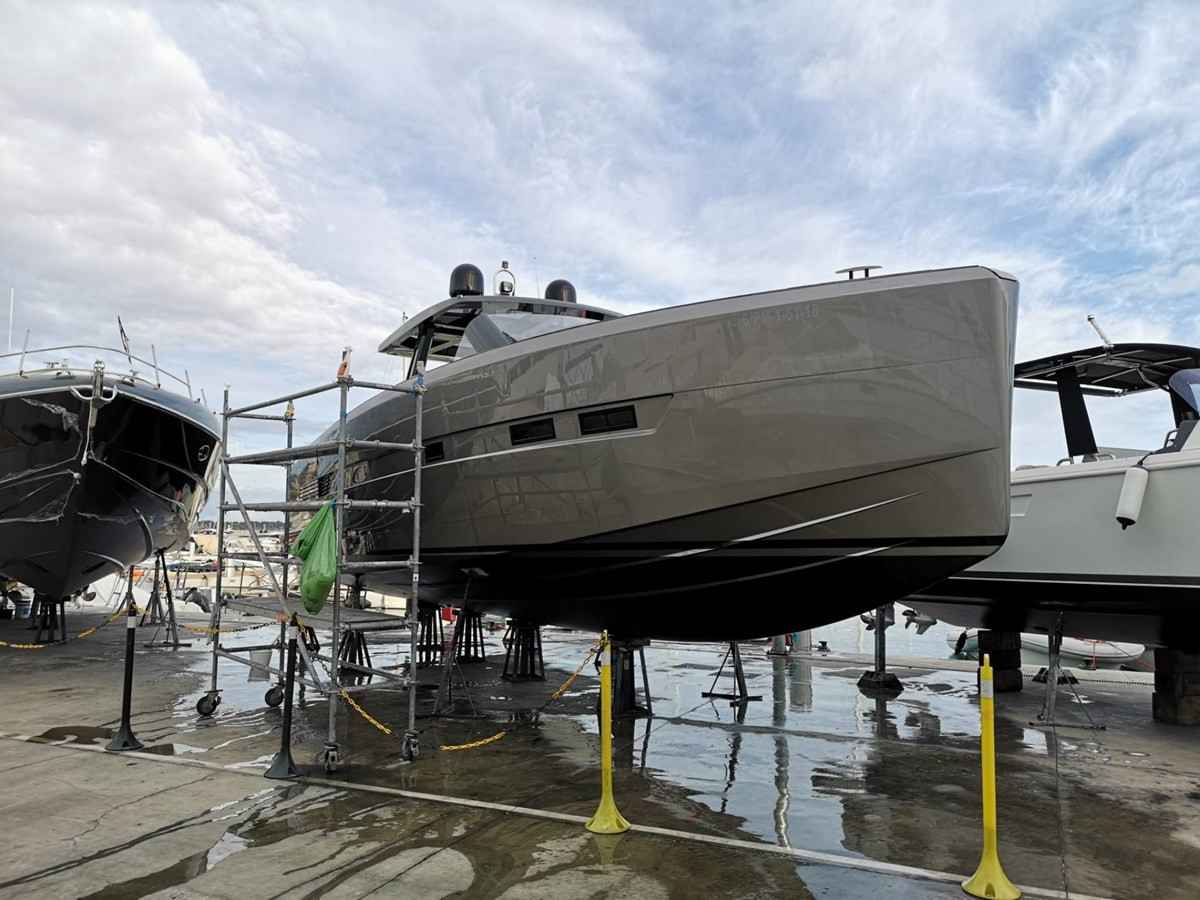 https://arconyachts.ams3.digitaloceanspaces.com/135659/conversions/large_3969660-optimize.jpg