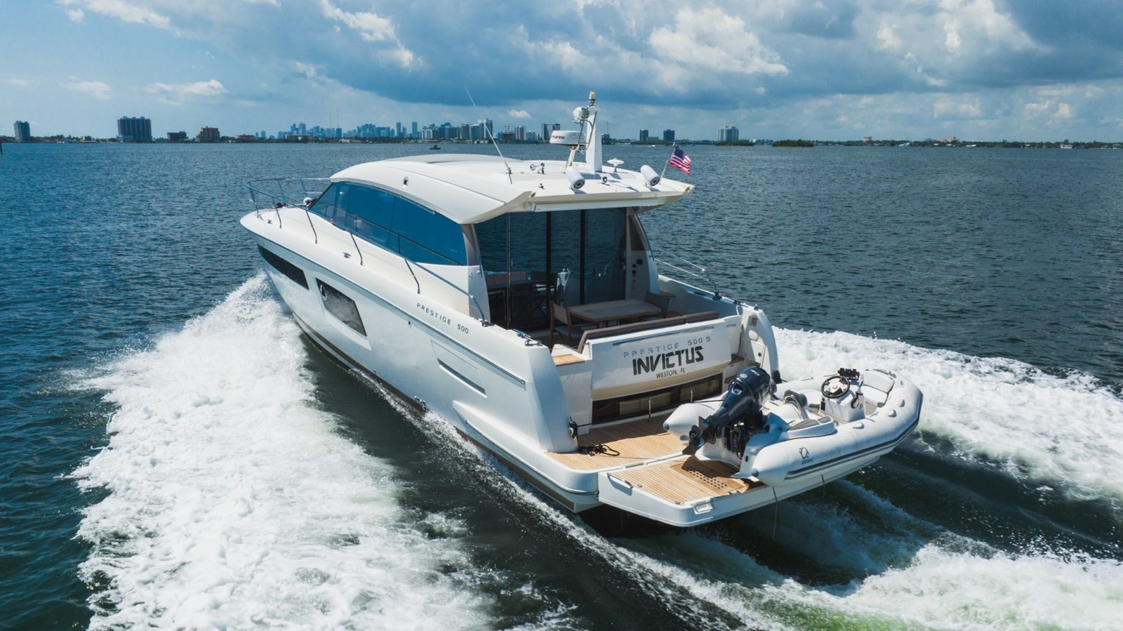 https://arconyachts.ams3.digitaloceanspaces.com/135660/conversions/large_3915101-optimize.jpg