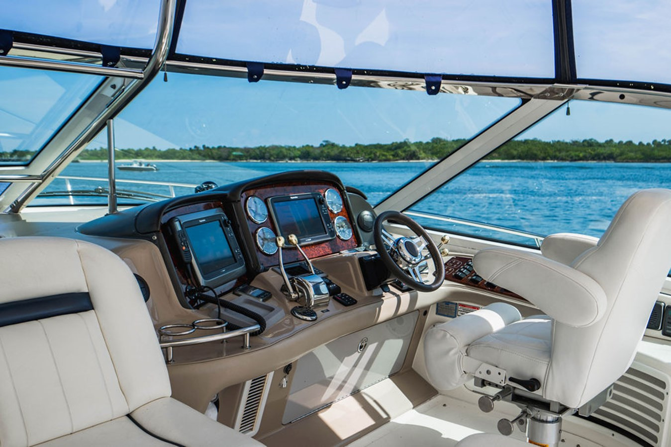 https://arconyachts.ams3.digitaloceanspaces.com/135773/conversions/large_4173500-optimize.jpg
