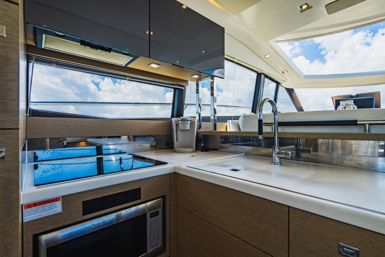 https://arconyachts.ams3.digitaloceanspaces.com/135774/conversions/large_3915141-optimize.jpg