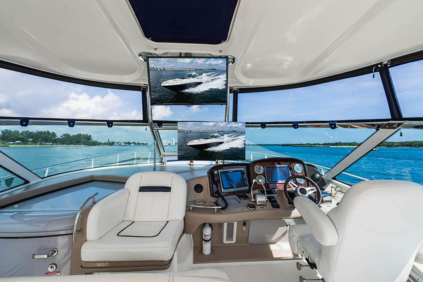 https://arconyachts.ams3.digitaloceanspaces.com/135776/conversions/large_4173501-optimize.jpg