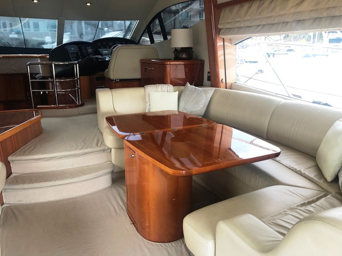 https://arconyachts.ams3.digitaloceanspaces.com/135938/conversions/large_2831946-optimize.jpg