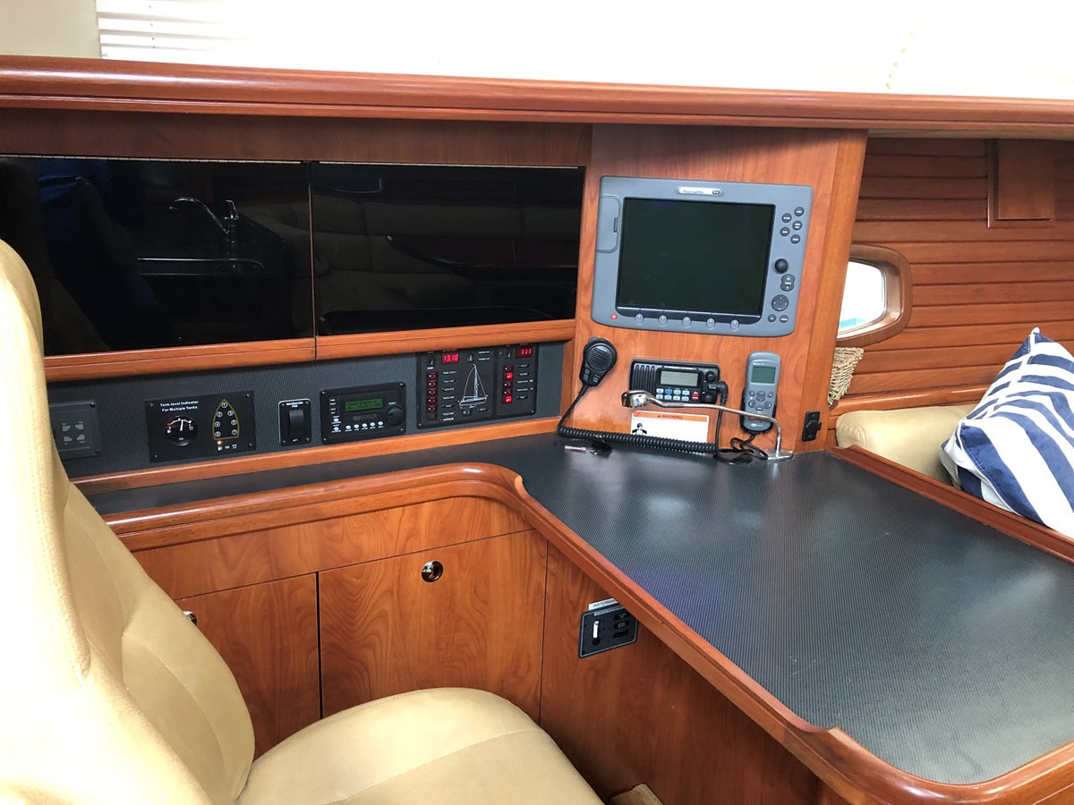 https://arconyachts.ams3.digitaloceanspaces.com/135939/conversions/large_2719967-optimize.jpg