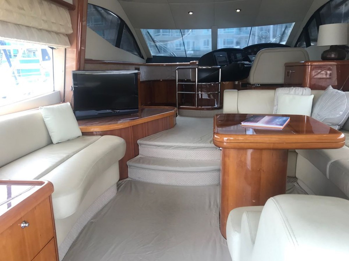 https://arconyachts.ams3.digitaloceanspaces.com/135940/conversions/large_2831947-optimize.jpg