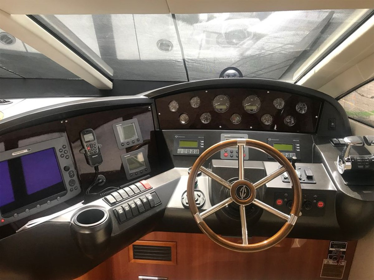 https://arconyachts.ams3.digitaloceanspaces.com/135951/conversions/large_2831951-optimize.jpg