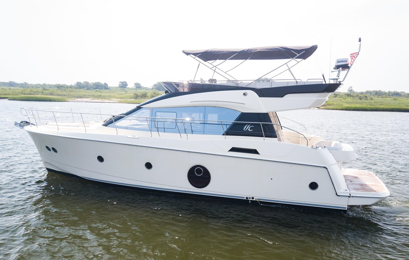 https://arconyachts.ams3.digitaloceanspaces.com/136051/conversions/large_3337113-optimize.jpg