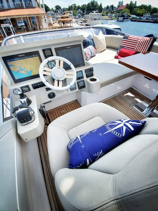 https://arconyachts.ams3.digitaloceanspaces.com/136090/conversions/large_3801894-optimize.jpg