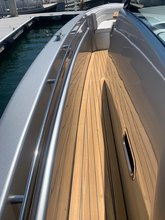 https://arconyachts.ams3.digitaloceanspaces.com/136150/conversions/large_3338744-optimize.jpg