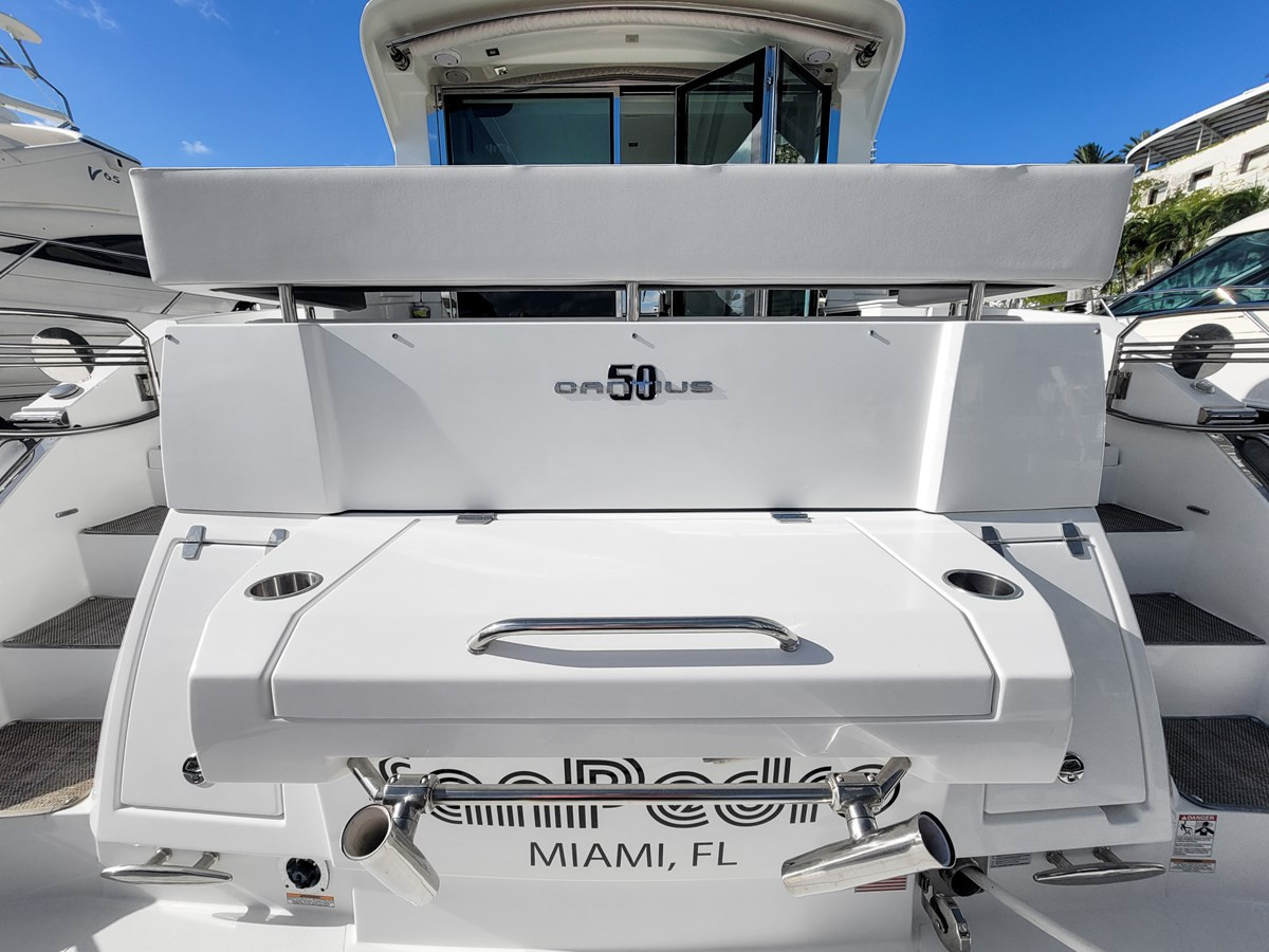 https://arconyachts.ams3.digitaloceanspaces.com/136213/conversions/large_3351938-optimize.jpg