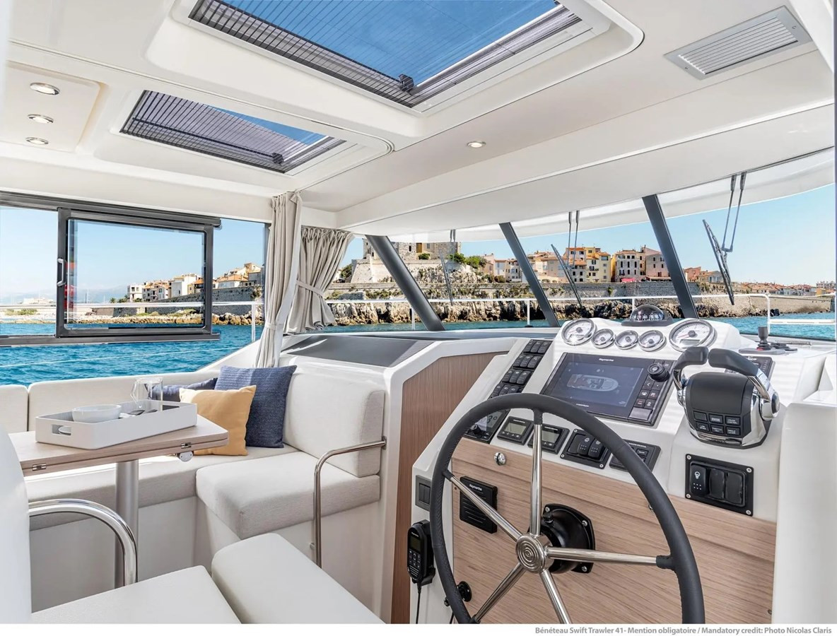 https://arconyachts.ams3.digitaloceanspaces.com/136277/conversions/large_3503310-optimize.jpg