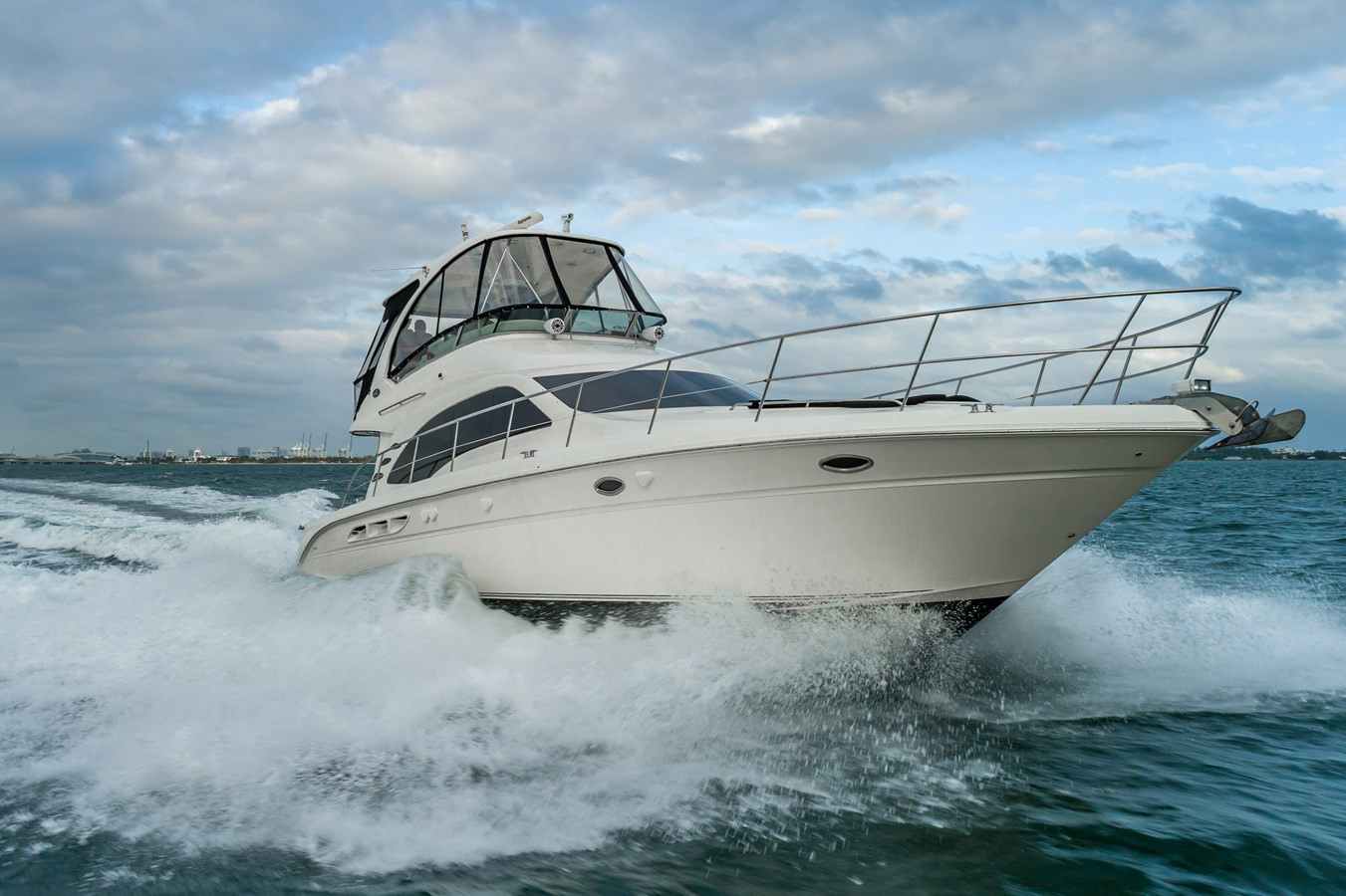 https://arconyachts.ams3.digitaloceanspaces.com/136477/conversions/large_3669340-optimize.jpg