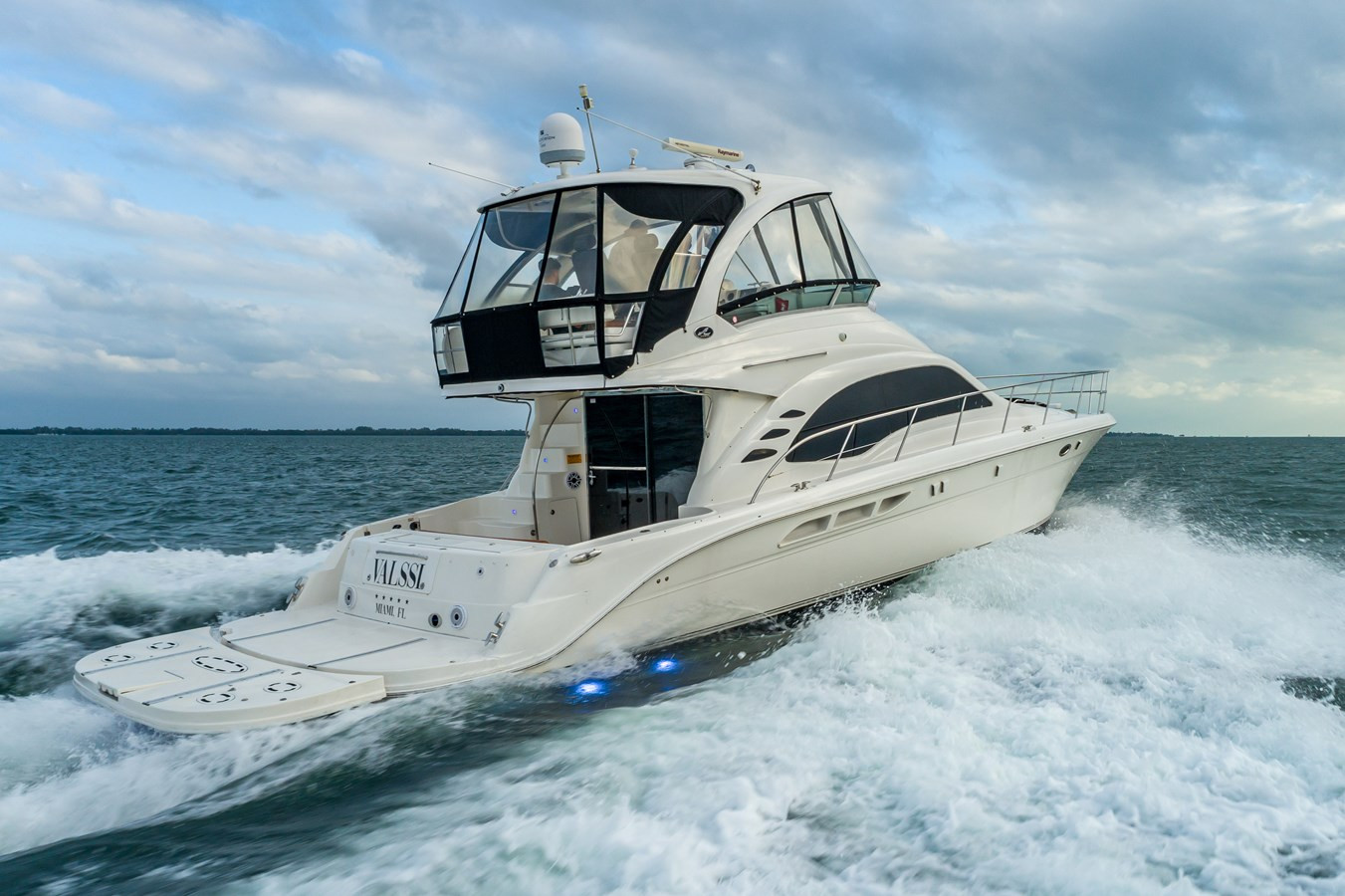 https://arconyachts.ams3.digitaloceanspaces.com/136486/conversions/large_3669343-optimize.jpg