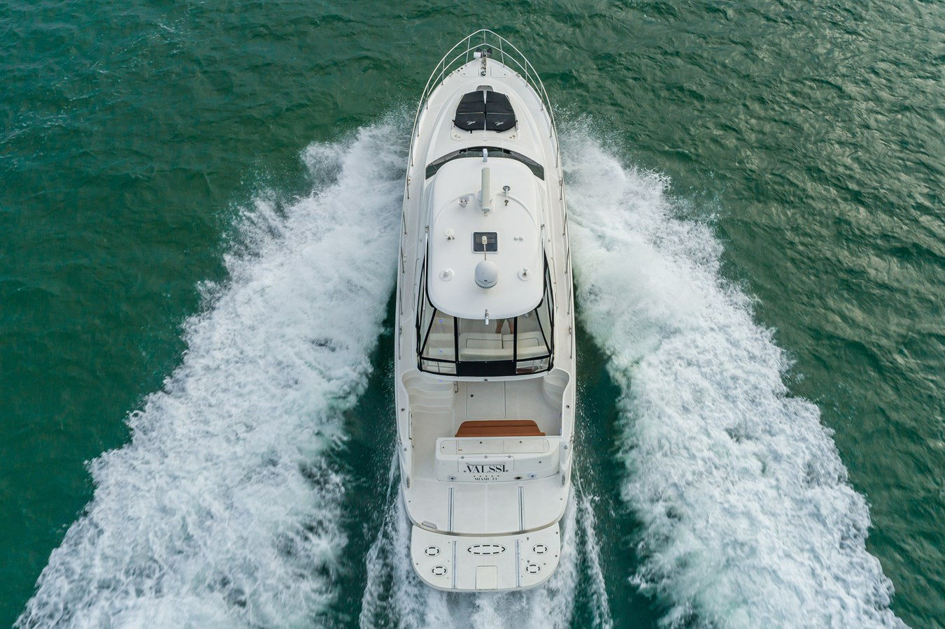 https://arconyachts.ams3.digitaloceanspaces.com/136489/conversions/large_3669344-optimize.jpg