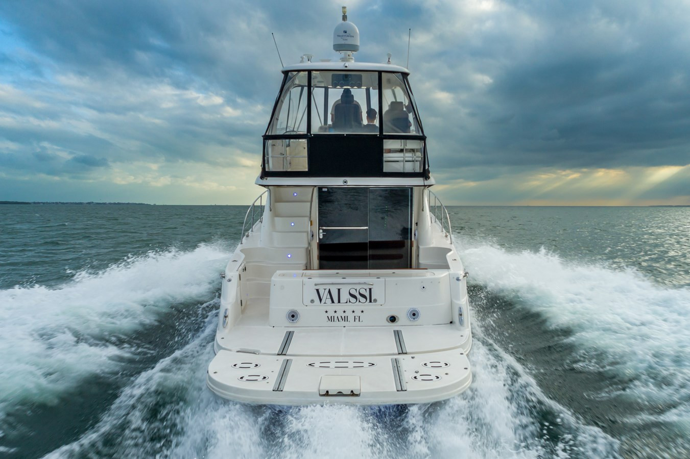 https://arconyachts.ams3.digitaloceanspaces.com/136495/conversions/large_3669346-optimize.jpg