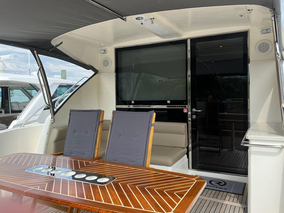 https://arconyachts.ams3.digitaloceanspaces.com/136523/conversions/large_3604302-optimize.jpg