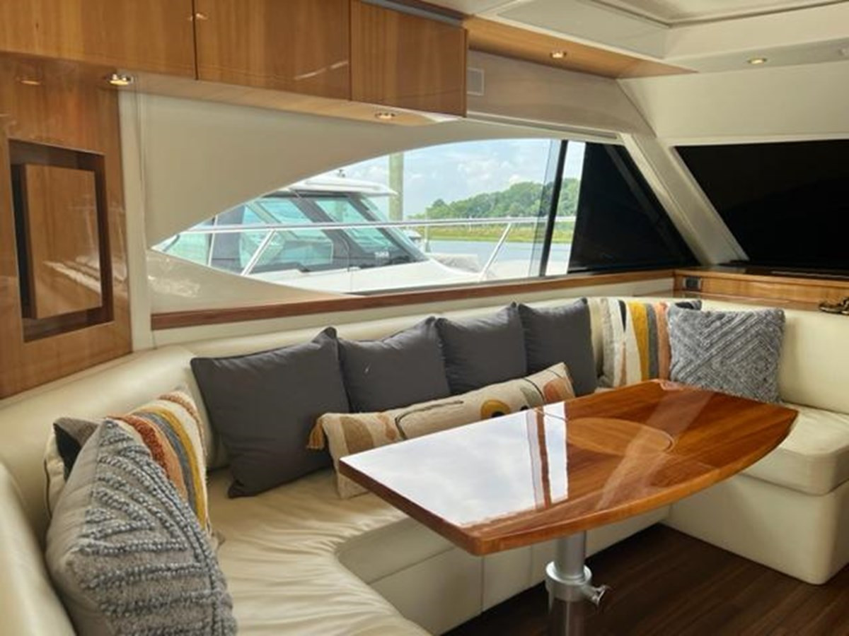 https://arconyachts.ams3.digitaloceanspaces.com/136536/conversions/large_3604307-optimize.jpg