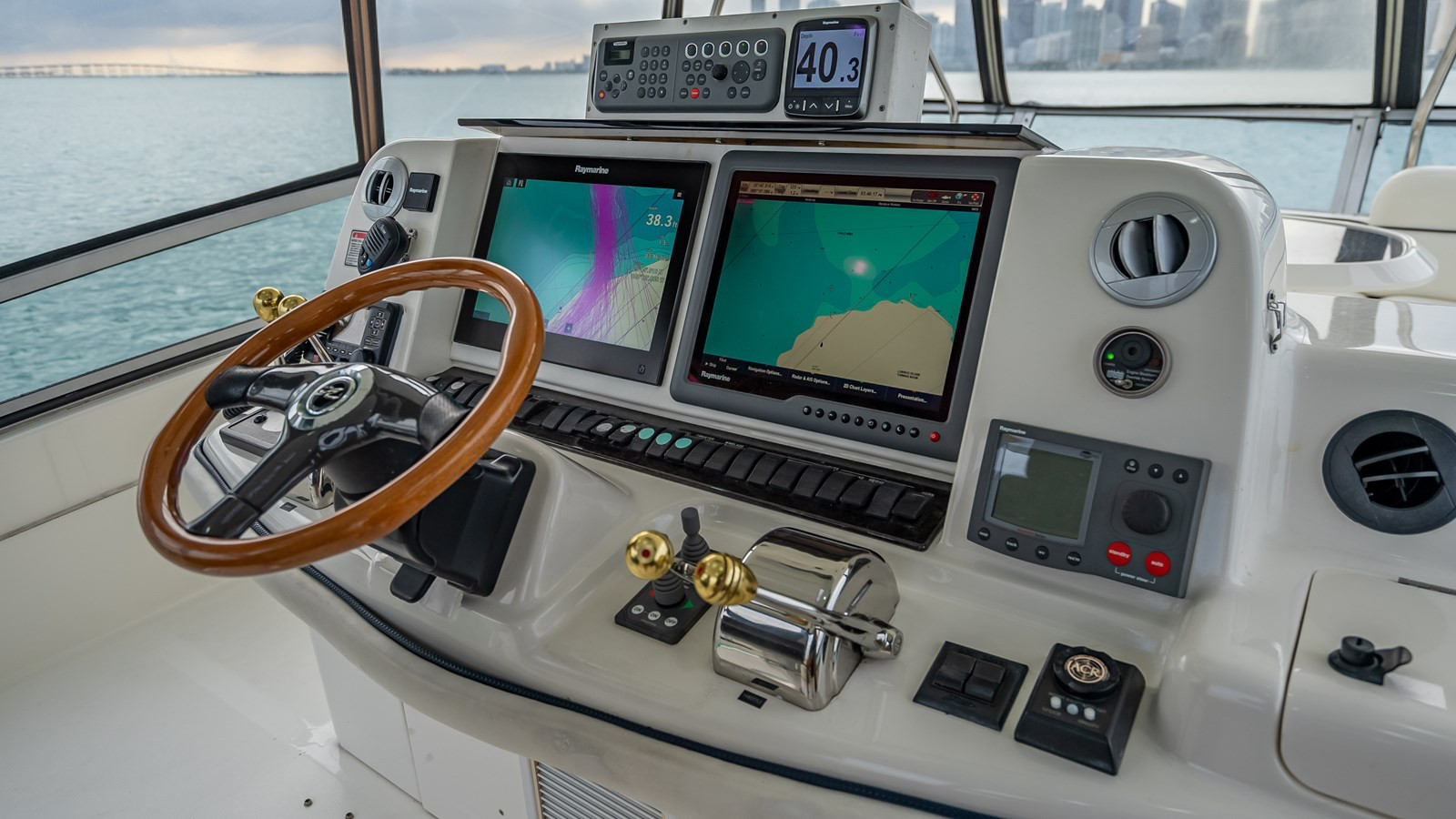 https://arconyachts.ams3.digitaloceanspaces.com/136577/conversions/large_3669373-optimize.jpg