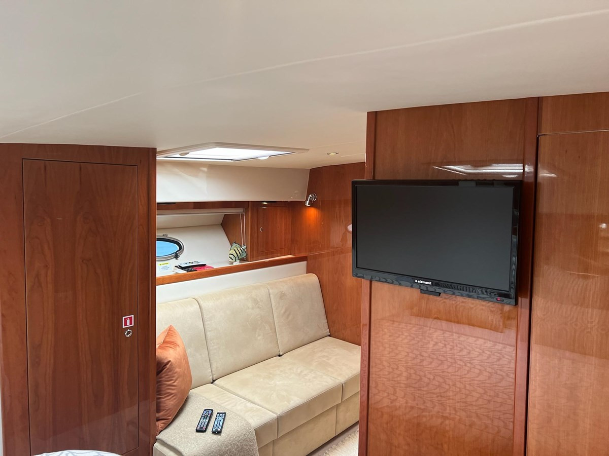 https://arconyachts.ams3.digitaloceanspaces.com/136582/conversions/large_3604322-optimize.jpg