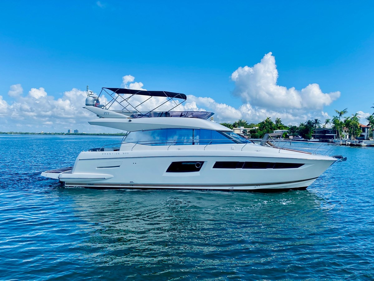 https://arconyachts.ams3.digitaloceanspaces.com/136692/conversions/large_3890058-optimize.jpg