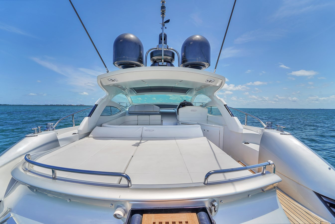 https://arconyachts.ams3.digitaloceanspaces.com/136723/conversions/large_3795383-optimize.jpg