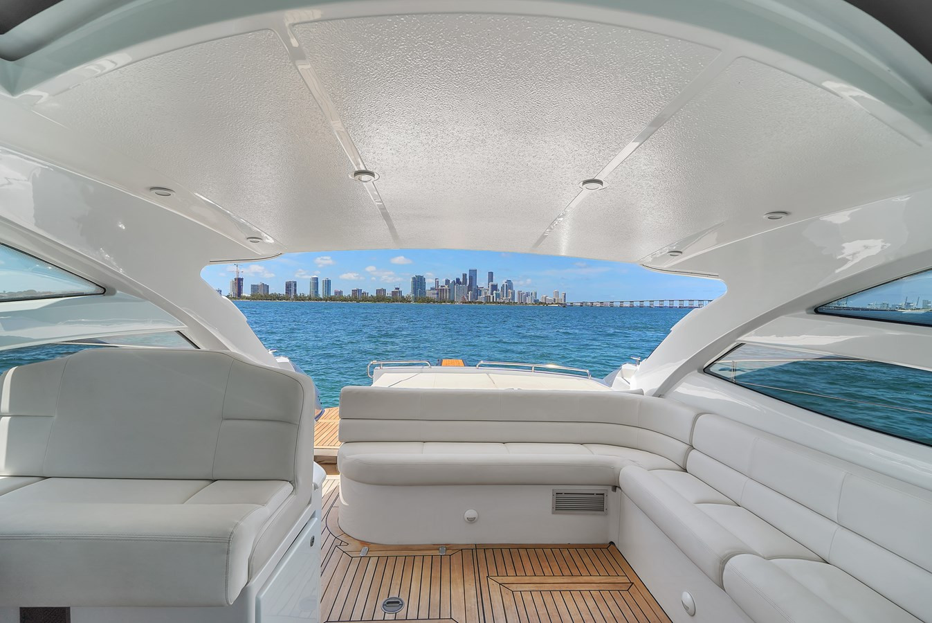 https://arconyachts.ams3.digitaloceanspaces.com/136735/conversions/large_3795374-optimize.jpg