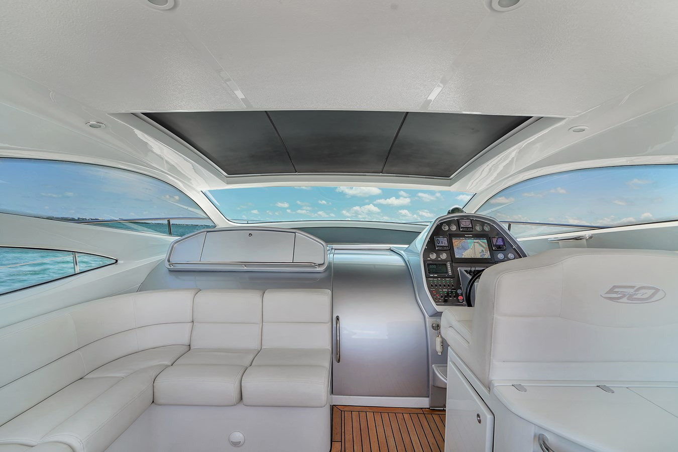 https://arconyachts.ams3.digitaloceanspaces.com/136741/conversions/large_3795380-optimize.jpg