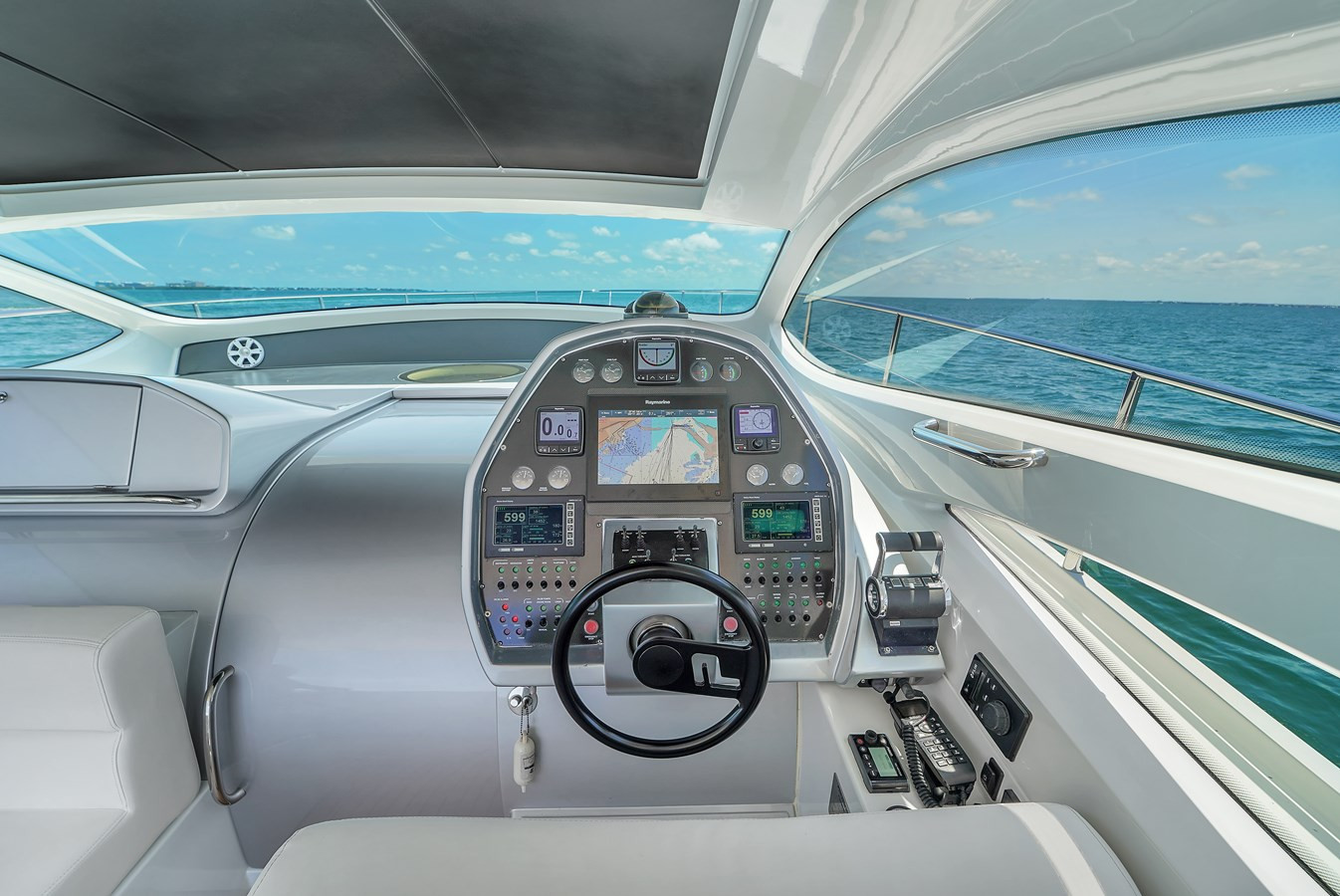 https://arconyachts.ams3.digitaloceanspaces.com/136759/conversions/large_3795376-optimize.jpg