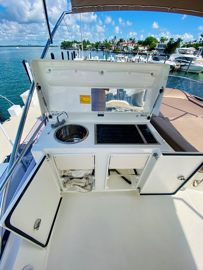 https://arconyachts.ams3.digitaloceanspaces.com/136818/conversions/large_3890103-optimize.jpg