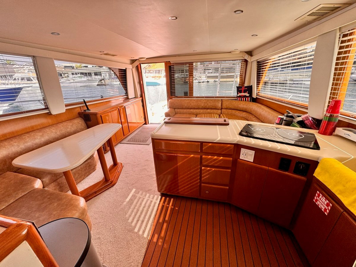 https://arconyachts.ams3.digitaloceanspaces.com/136887/conversions/large_4542707-optimize.jpg