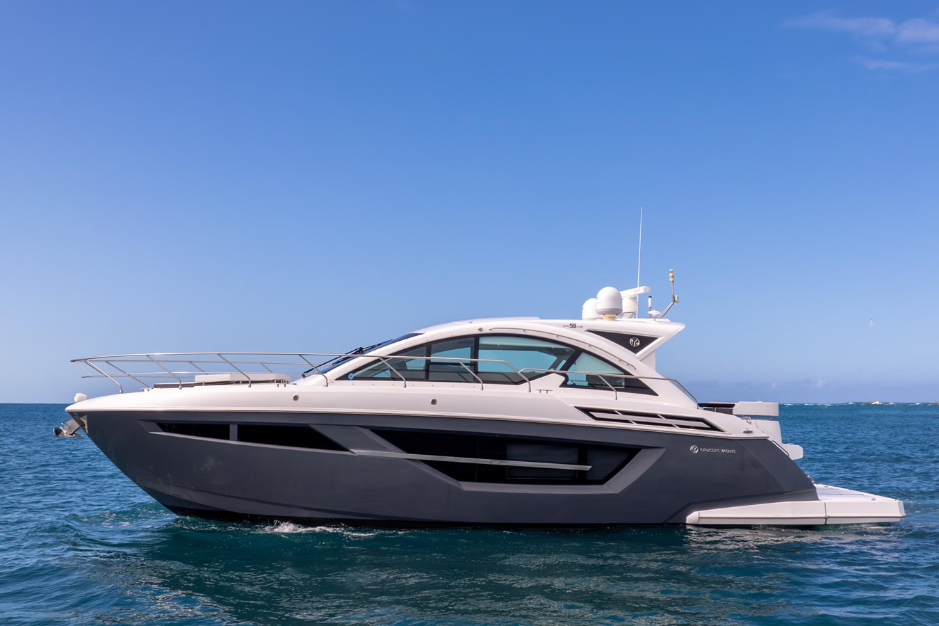 https://arconyachts.ams3.digitaloceanspaces.com/136976/conversions/large_4133724-optimize.jpg
