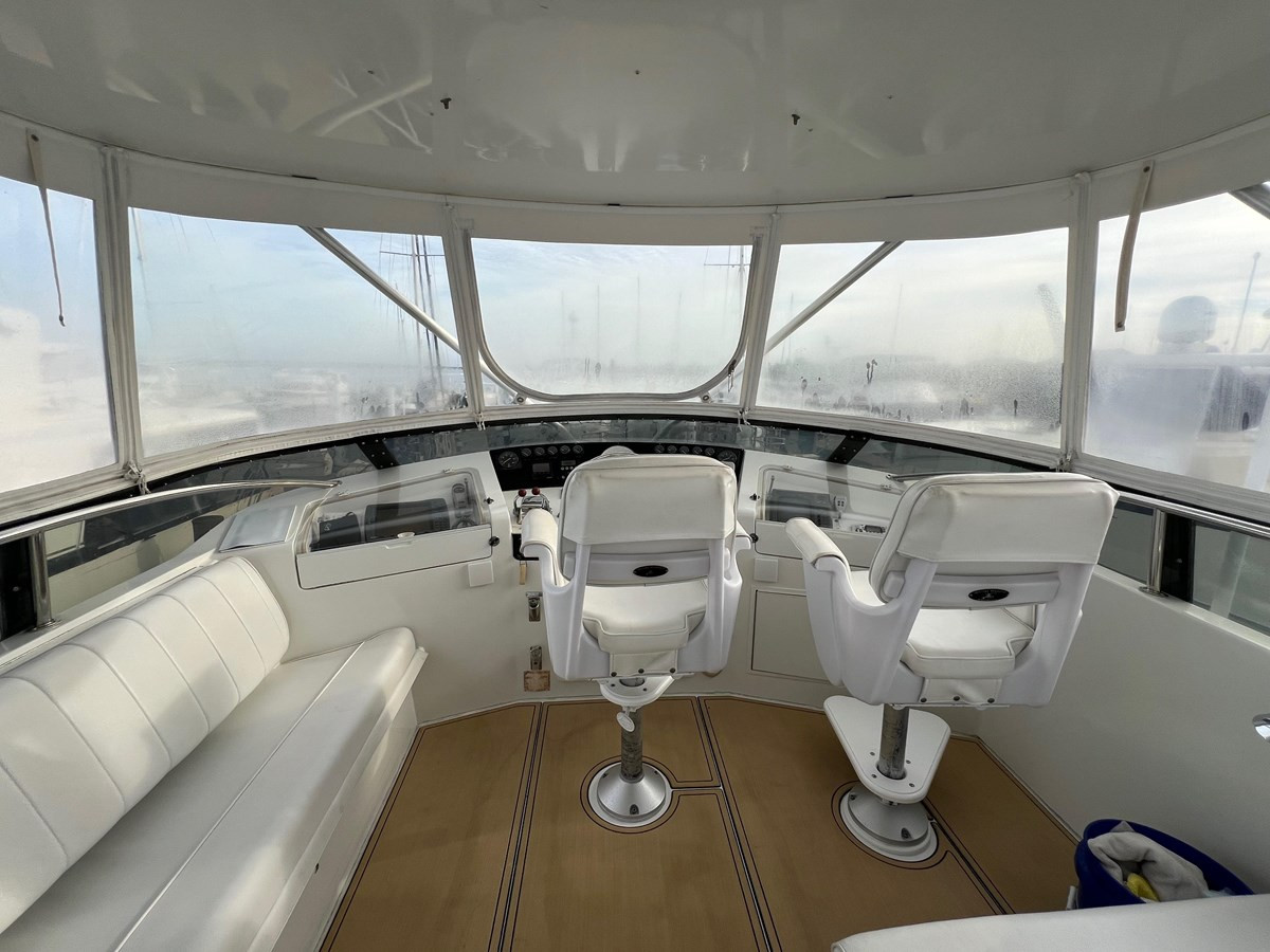 https://arconyachts.ams3.digitaloceanspaces.com/137004/conversions/large_4072983-optimize.jpg