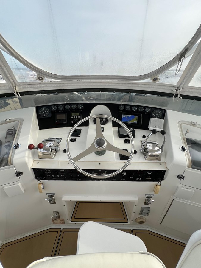 https://arconyachts.ams3.digitaloceanspaces.com/137010/conversions/large_4072985-optimize.jpg