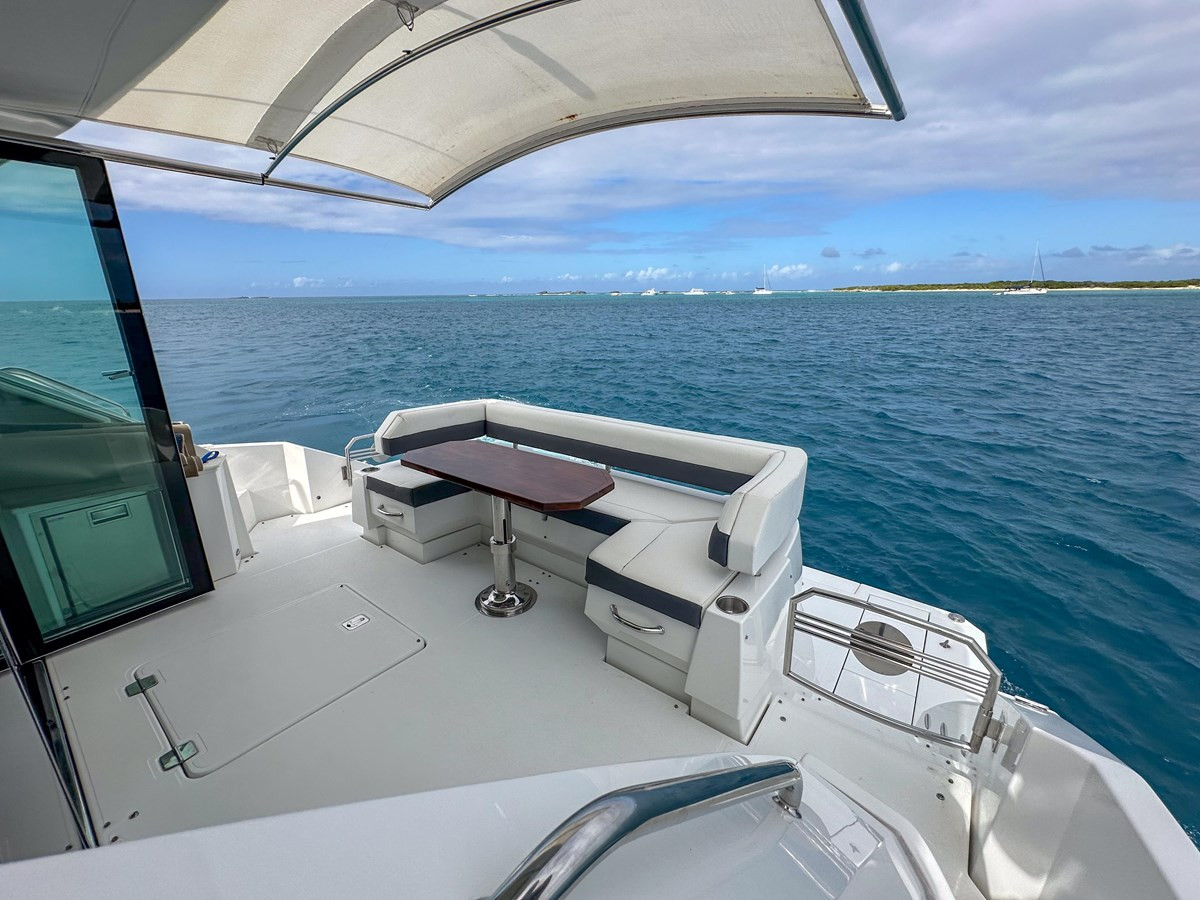 https://arconyachts.ams3.digitaloceanspaces.com/137011/conversions/large_4133737-optimize.jpg