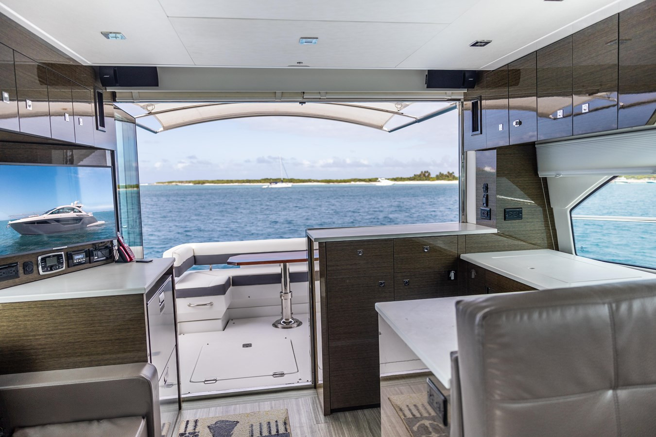 https://arconyachts.ams3.digitaloceanspaces.com/137044/conversions/large_4133748-optimize.jpg