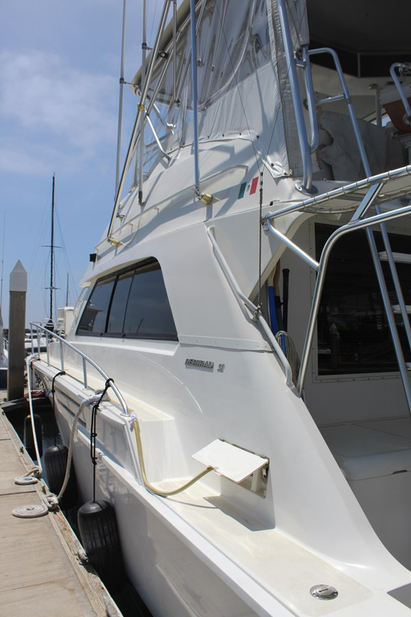 https://arconyachts.ams3.digitaloceanspaces.com/137158/conversions/large_4162336-optimize.jpg