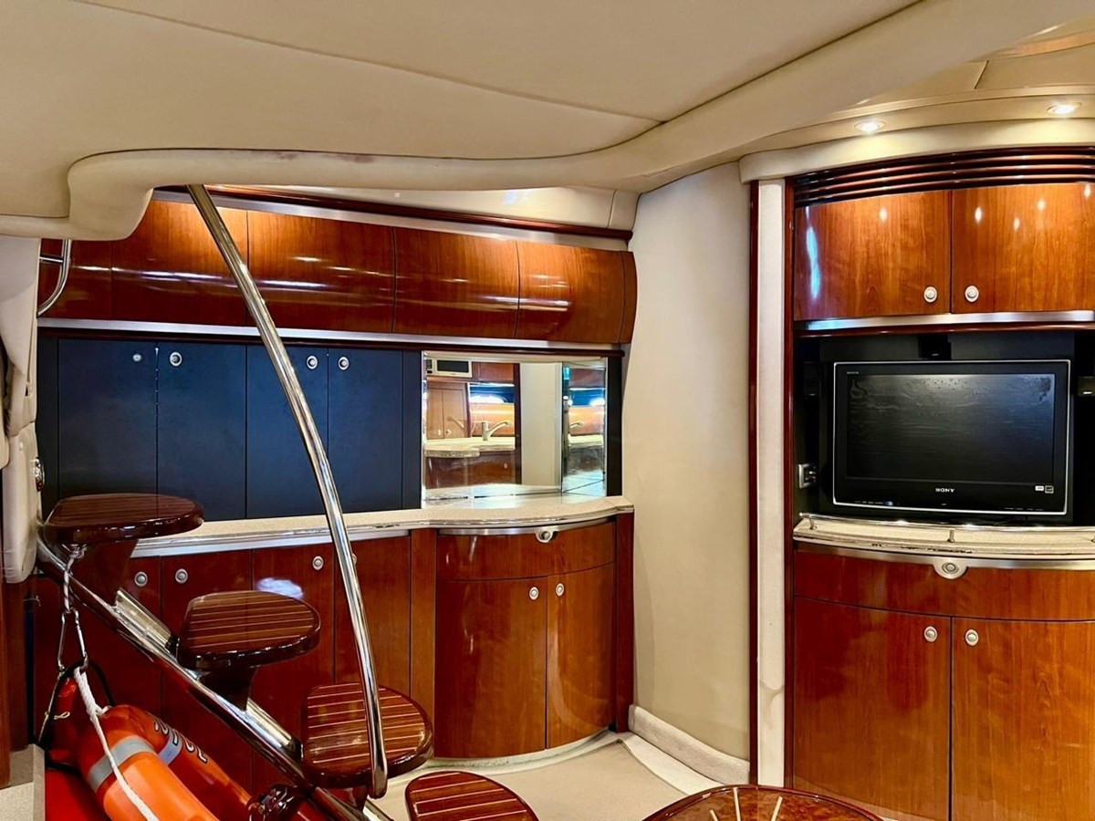 https://arconyachts.ams3.digitaloceanspaces.com/137189/conversions/large_4174074-optimize.jpg
