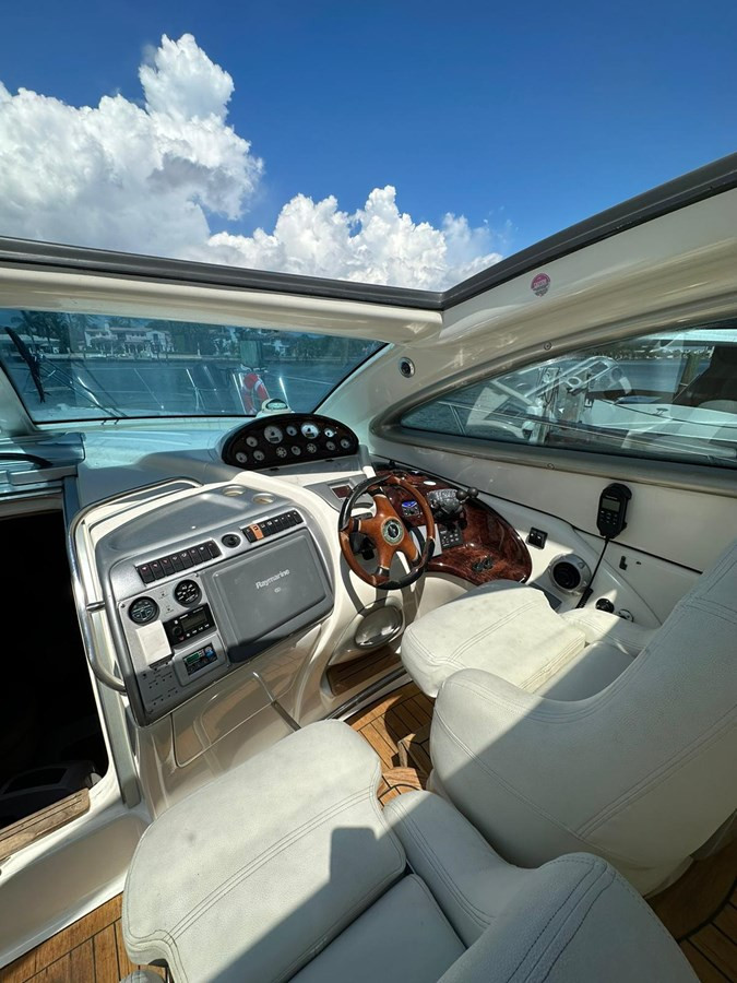 https://arconyachts.ams3.digitaloceanspaces.com/137267/conversions/large_4177157-optimize.jpg