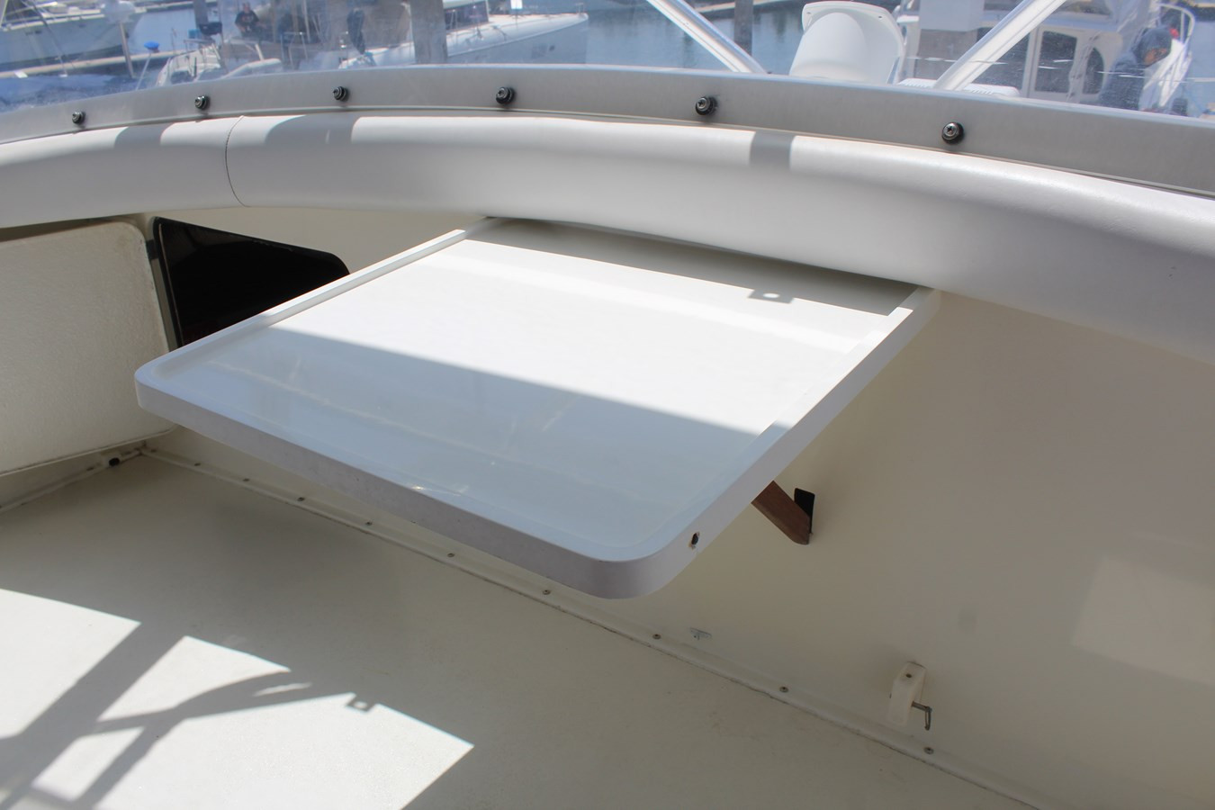 https://arconyachts.ams3.digitaloceanspaces.com/137318/conversions/large_4162357-optimize.jpg