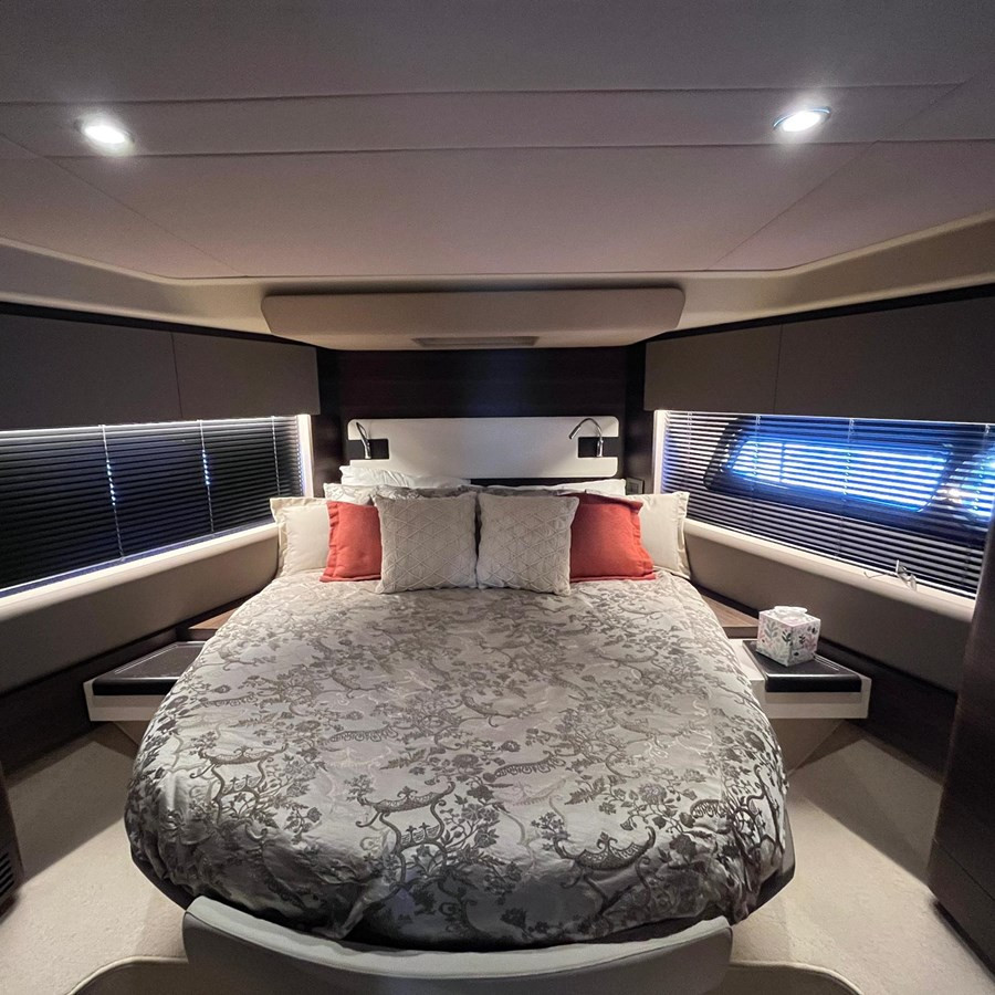 https://arconyachts.ams3.digitaloceanspaces.com/137395/conversions/large_4234563-optimize.jpg