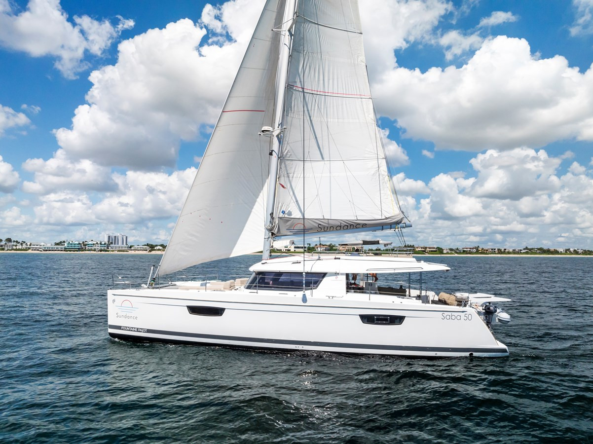 https://arconyachts.ams3.digitaloceanspaces.com/137670/conversions/large_4499071-optimize.jpg