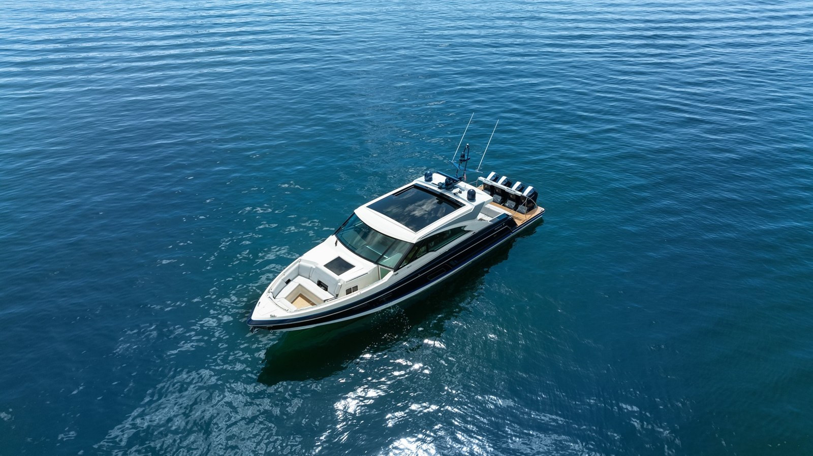 https://arconyachts.ams3.digitaloceanspaces.com/137678/conversions/large_4296294-optimize.jpg