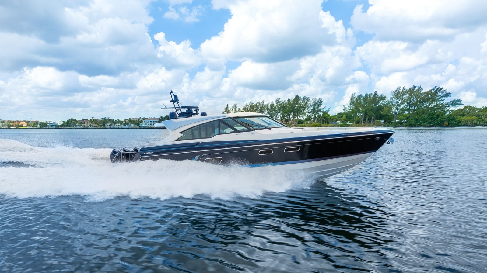 https://arconyachts.ams3.digitaloceanspaces.com/137714/conversions/large_4296306-optimize.jpg