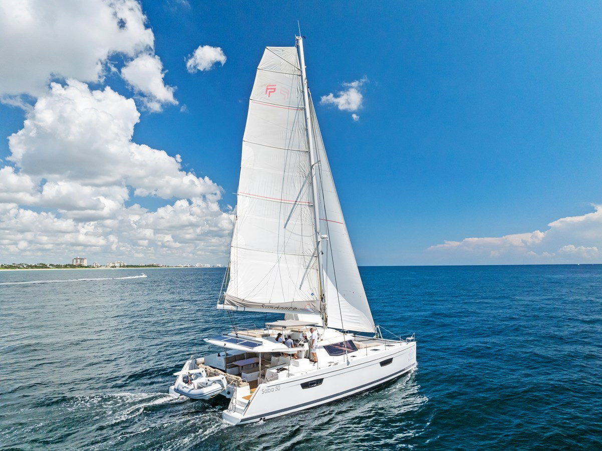 https://arconyachts.ams3.digitaloceanspaces.com/137728/conversions/large_4498993-optimize.jpg