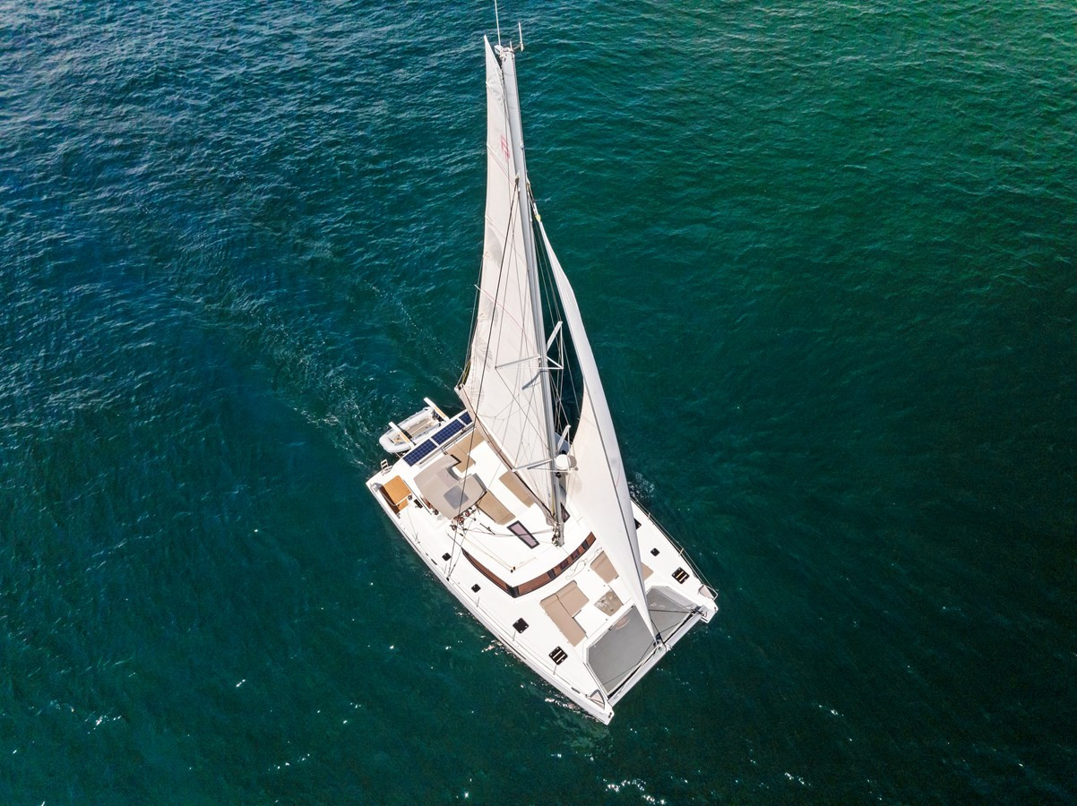 https://arconyachts.ams3.digitaloceanspaces.com/137734/conversions/large_4498995-optimize.jpg
