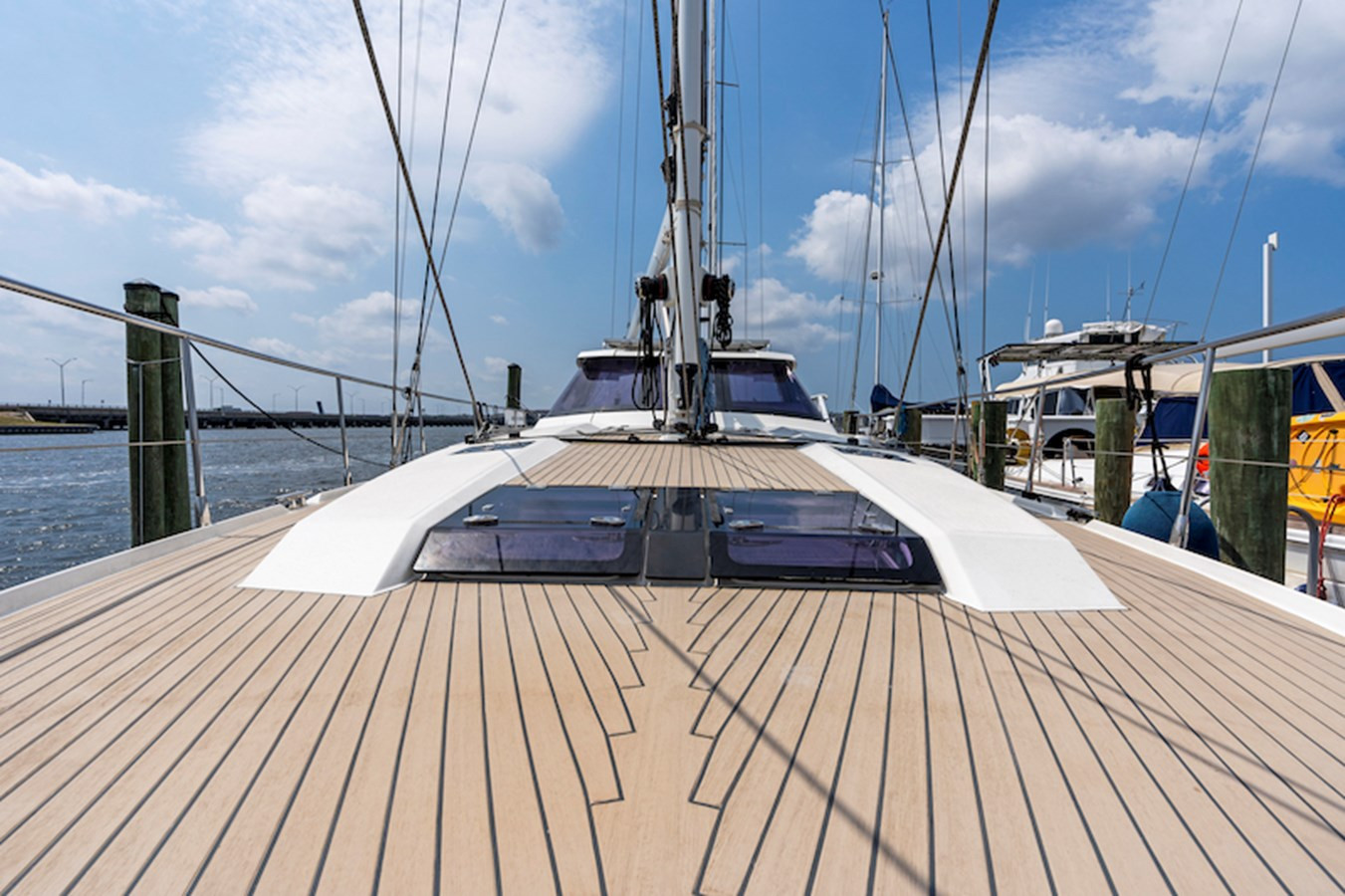 https://arconyachts.ams3.digitaloceanspaces.com/137790/conversions/large_4595166-optimize.jpg