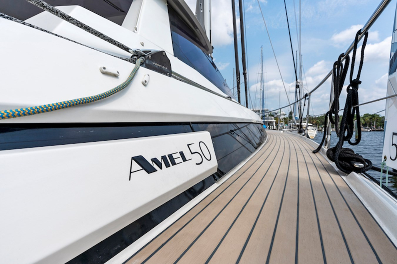 https://arconyachts.ams3.digitaloceanspaces.com/137799/conversions/large_4595169-optimize.jpg