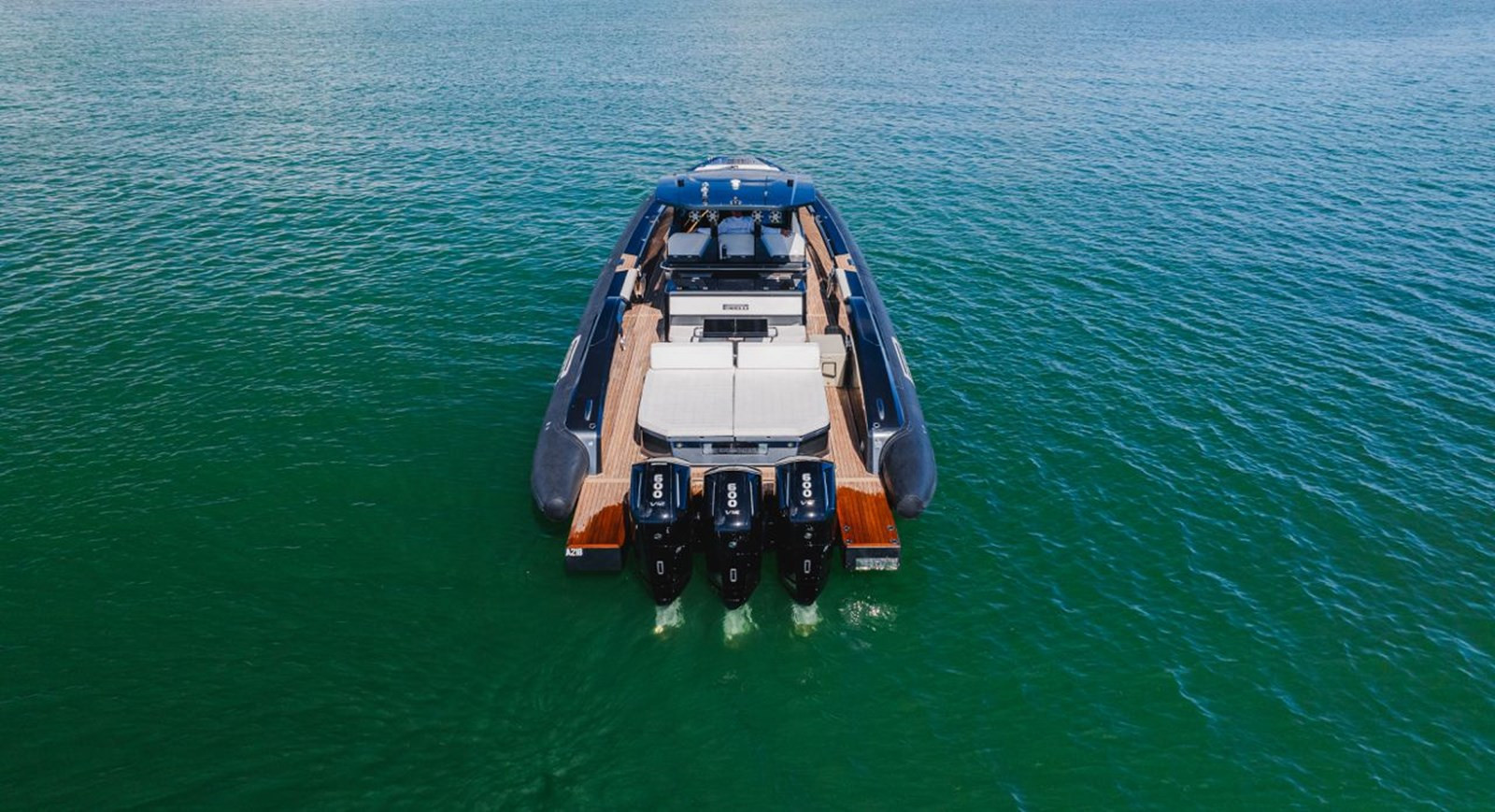 https://arconyachts.ams3.digitaloceanspaces.com/137995/conversions/large_4555226-optimize.jpg