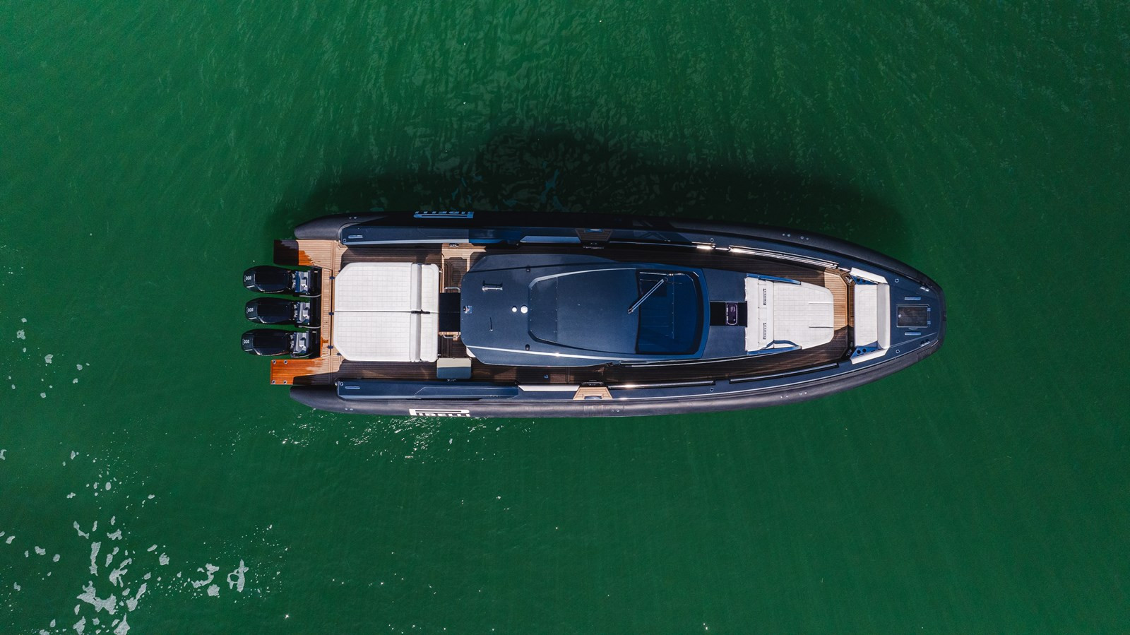 https://arconyachts.ams3.digitaloceanspaces.com/138041/conversions/large_4555186-optimize.jpg