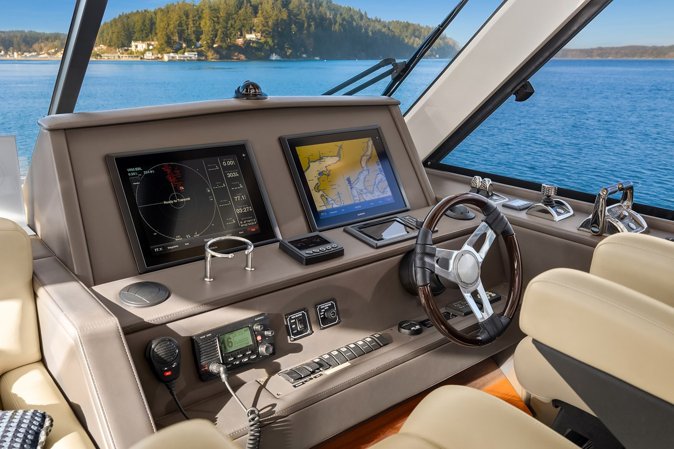 https://arconyachts.ams3.digitaloceanspaces.com/138149/conversions/large_4580852-optimize.jpg